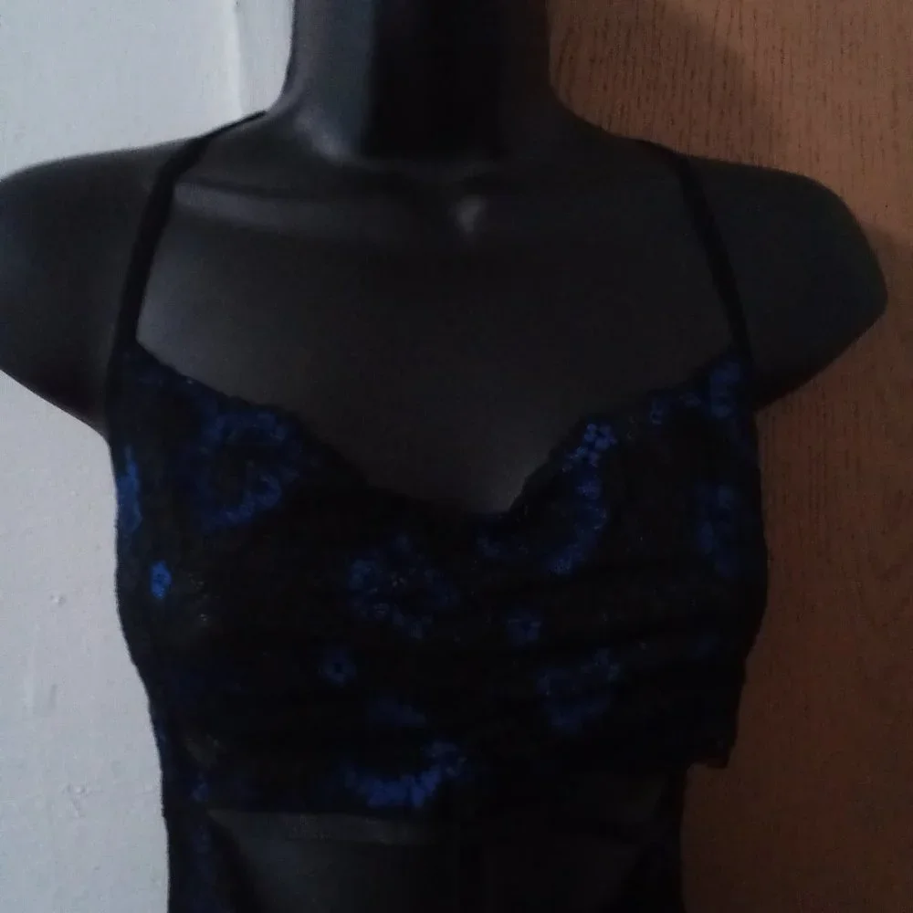 Blue and black floral lingerie size Small‎
